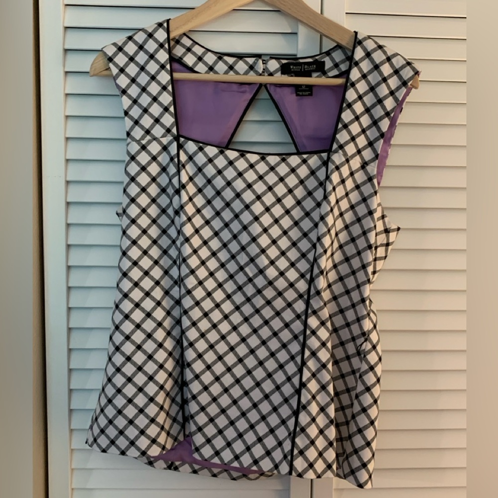 White House black market bodice in black and white with open back Size 12